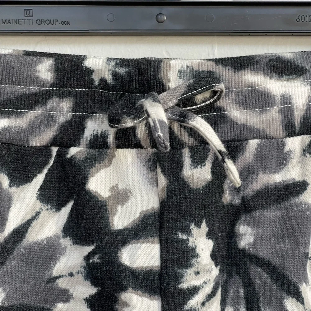 LOVE FIRE Tie Dye Cozy Girls Jogger Sweatpants size XL